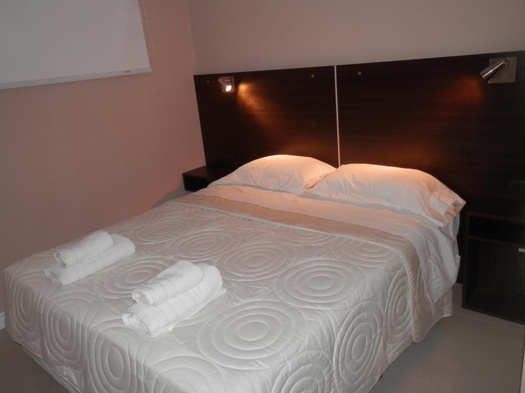 Ferienwohnung Complejo Las Rosas Villa Allende Zimmer foto